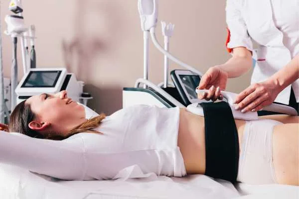 woman having body sculpting to help improve her body image and her mental health Eastbourne
